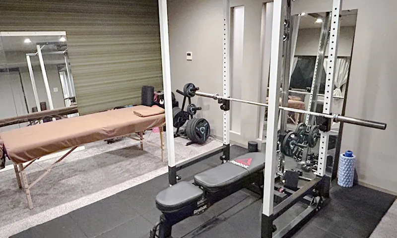 LIM 梅田店 内観