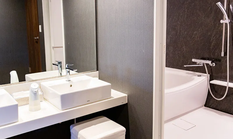 LIM 梅田店 内観