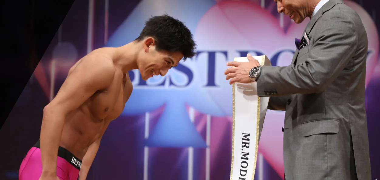 大会で優勝する監修者・中元陸